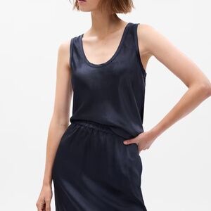 GAP satin tank top size XS Petite